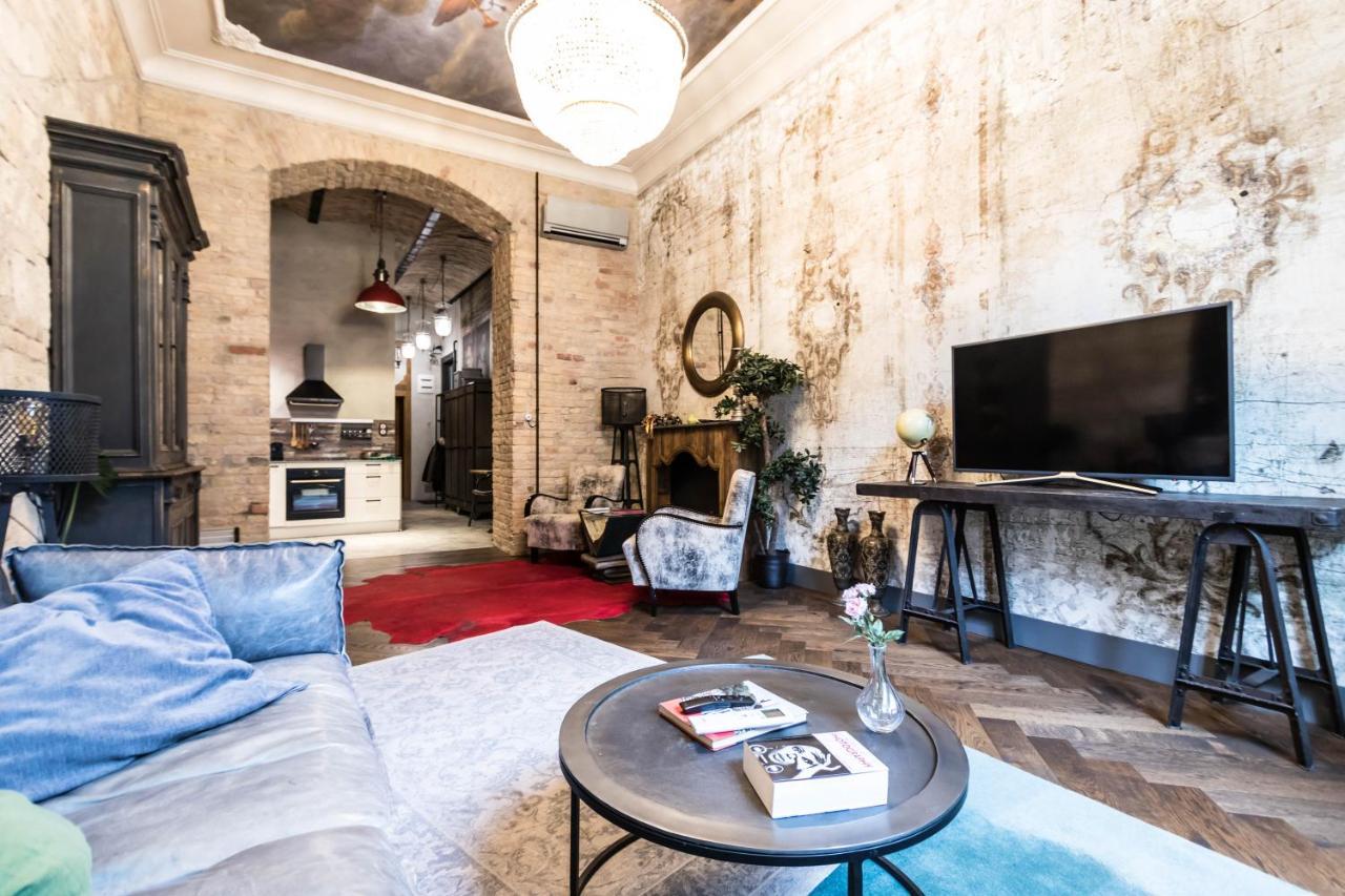 Castle Downtown Apartment Budapest Exterior foto